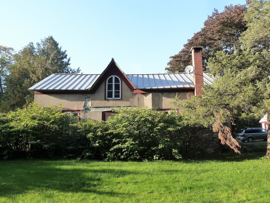 Clipsham-Everbeck House, Sparrow Lake